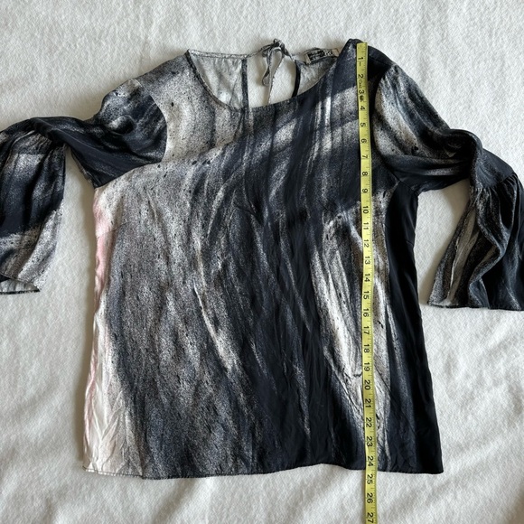 Go Silk Bell Sleeves Tie Dye Blouse Size S - Picture 8 of 10